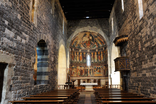 Santissima Trinita di Saccargia, Interior