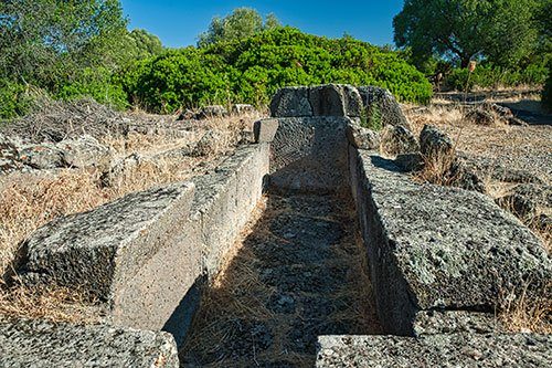 Giants' Tomb